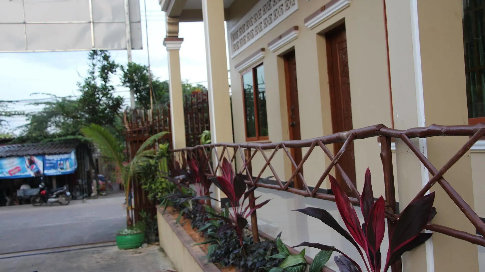 Sinan Guesthouse Sihanoukville 2*,  Cambodia